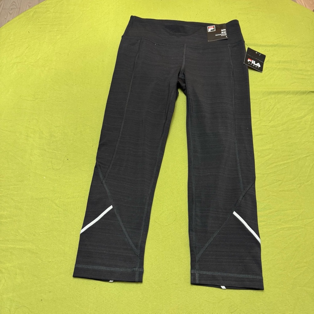 NWT Size S Fila Sport Black bike fitness pants leggings Mid Rise Capri Tru Warm